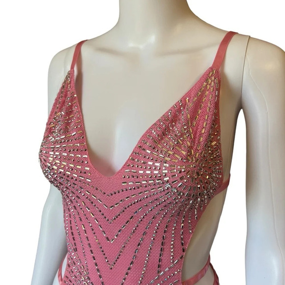 Banjul Bodysuit and Cover-up - Picture 9 of 15